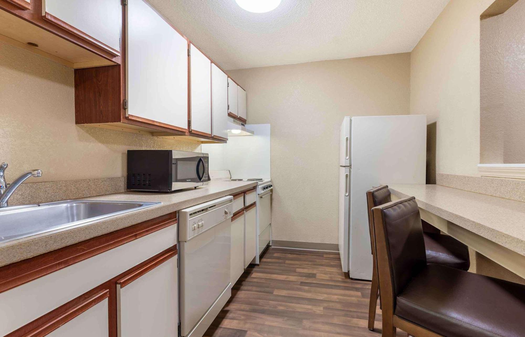 Extended Stay America Suites - Charleston - Northwoods Blvd North Charleston Eksteriør billede