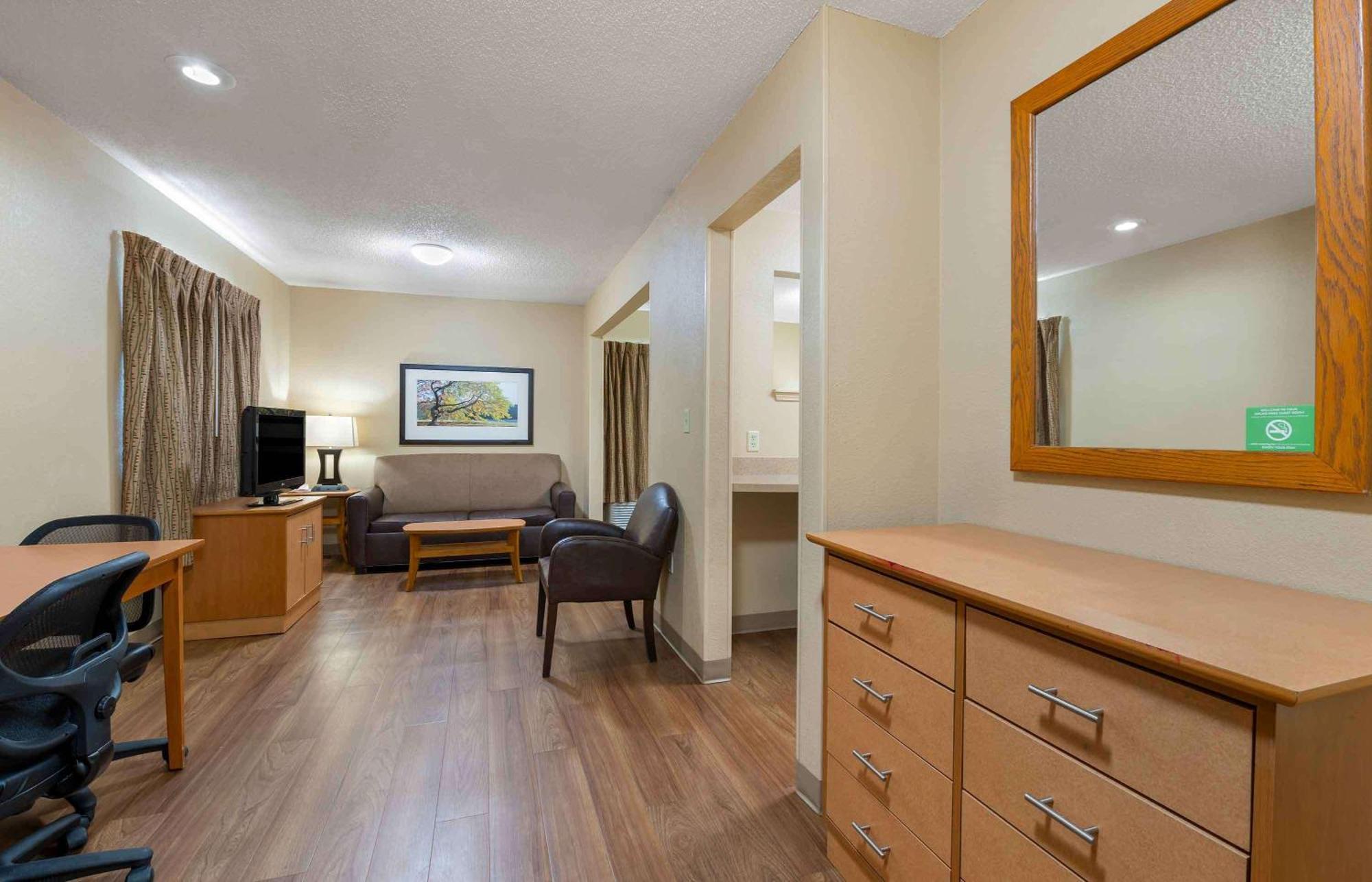 Extended Stay America Suites - Charleston - Northwoods Blvd North Charleston Eksteriør billede